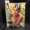 Vogue N° 705 : La guerre des kilos - Mode : Promesses d'exotisme - Gorbatchev, l'enfance d'un tsar - .... VOGUE - ASARIA, Gérald (Directeur)