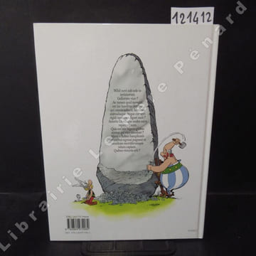 Astérix : Cealum in Caput ejus cadit. (Edition en latin de l'album : Le ciel lui tombe sur la tête ). UDERZO (Texte et dessins)