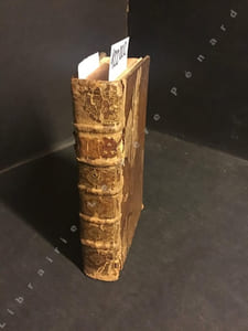 De la digestion et des maladies de l'estomac, suivant le système de la trituration & du broyement, sans l'aide des levains ou de la fermentation, dont on fait voir l'impossibilité en santé & en maladie. Suivi de Quaestio medica, quotlibetariis disputationibus mane discutienda in scholis medicorum. (M.Philippo Hecquet, Doctore Medico, M.DCC.XII)