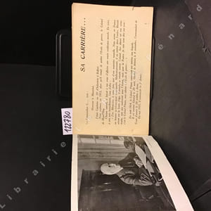 Le Maréchal de France Philippe Pétain, chef de l'État Français