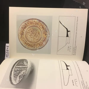KUWAIT. Arts architecture. A collection of essays