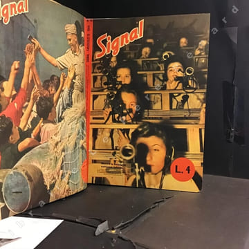 SIGNAL 1944-1945 version ITALIENNE en un volume relié ( 15 numéros)1944: N°9 ( complet + ajouts photos repro et doc ) - N° 10 (complet + repro photo + ...