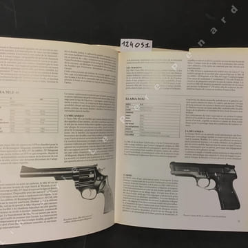 Pistolets et revolvers du monde entier. CAITI, P - Traduction de Cécile Breffort