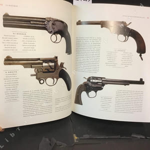 Encyclopédie des armes à feu légères - Un guide complet des fusils et des armes de poing