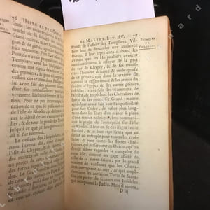 Histoire des Chevaliers hospitaliers de S. Jean de Jerusalem, appelez depuis Chevaliers de Rhodes, et aujourd'hui Chevaliers de Malthe. Nouvelle édition augmentée des Statuts de l'Ordre & des Noms des Chevaliers. Troisième édition - Tome Second