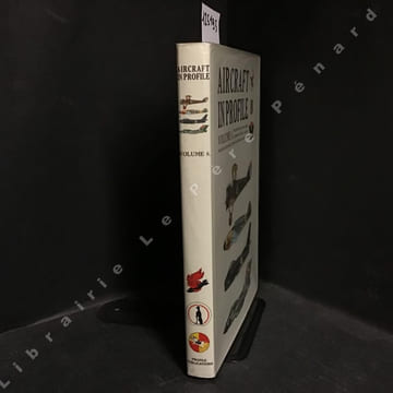 Aircraft in Profile, Vol. 8 (Part numbers 169-192). Martin C. Windrow (General Editor) - With illustrations by P. Endsleigh Castle, A.R.Ae.S., G. J. ...