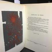 Cérémonial pour saluer d'éruption en éruption jusqu'à l'infracassable nuit la brèche absolue et la trajectoire du Marquis de Sade. Poème inédit de Gilbert Lely, préface de Henri Pastoureau, illustrations originales de Jorge Camacho et Jacques Hérold. par AELBERTS, Alain-Valery - AUQUIER, Jean-Jacques - CAMACHO, Jorge & HEROLD, Jacques (illustrations) - Image 6