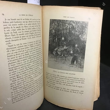 La chine qui s'éveille. Nouvelle Edition des Fleurs et Epines du Kiang-Si.. WATTHE, Henry - BORDEAUX, Henri (Préface)
