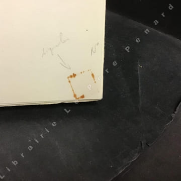 L'amour sacré et l'amour profane . LA VARENDE