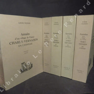 Annales d'un village de France Charly-Vernaison en lyonnais. Volume I : 1150-1610 - Volume II : 1610-1715 - Volume III : 1715-1774 - Volume IV : 1774-1789 - Volume V : 1789-1795 (5 volumes)