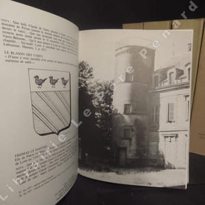 Annales d'un village de France Charly-Vernaison en lyonnais. Volume I : 1150-1610 - Volume II : 1610-1715 - Volume III : 1715-1774 - Volume IV : 1774-1789 - Volume V : 1789-1795 (5 volumes)