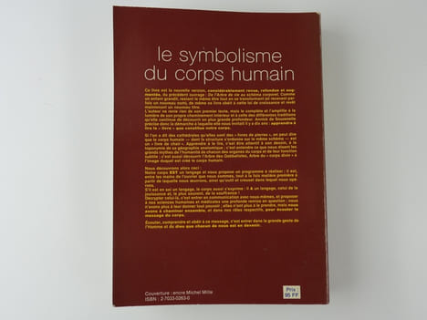 De l'arbre de vie au schéma corporel ou le symbolisme du corps humain.. Annick de Souzenelle