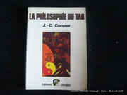 La philosophie du Tao par J.-C. Cooper.