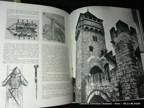 Les Châteaux du Moyen-Age. Anderson (William). Photographies de Wim Swaan. Trad. par Denise Meunier