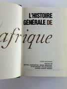 Histoire générale de l'Afrique. Tome 2 par Présenté par Jean Dumont. Textes de M. Costantini, D. Maraval, Stan-Michel Pallistrandi, P.-A. Weber.  - Image 3