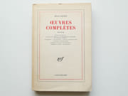 Oeuvres complètes IV : L'étrange mot d'... Ce qui est resté d'un Rembrandt déchiré en petits carré. Le balcon. Les bonnes. Haute surveillance. Lettres à Roger Blin. Comment jouer les Bonnes. Comment jouer le Balcon. par Jean Genet - Image 1