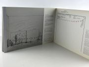 Que sont ces petits hommes ? Catalogue d'exposition du 19 janvier au 4 mars 1989, présenté en accordéon. par Kabakov Ilya - Image 3