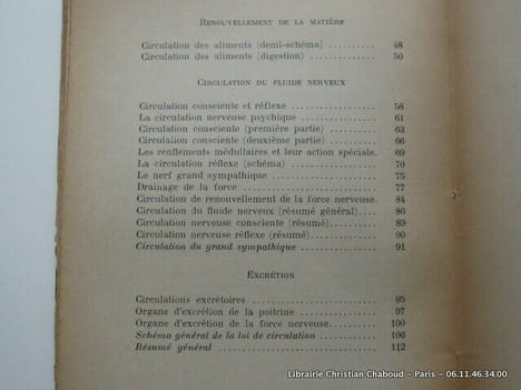 Essai de physiologie synthétique. Complément de tous les Traités analytiques de Physiologie. Avec 35 schémas inédits. Suivi de la Classification ...
