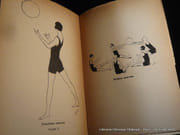 Santé par le Médecine-Ball. Illustrations par Jean Hubert. par Jean Radou. Préface du Dr Victor Pauchet. - Image 2