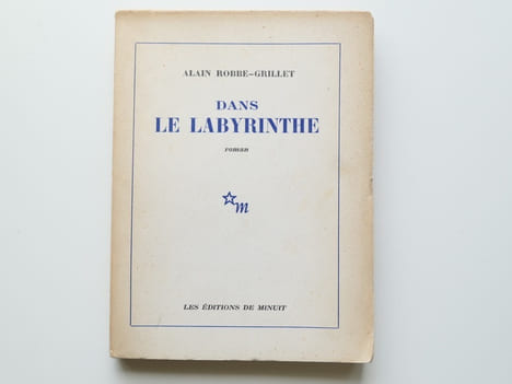 Dans le labyrinthe.. Alain Robbe-Grillet.