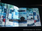 24/7. Livre d'artiste limité à 12 exemplaires réalisé à la main par l'artiste au progit de l'organisation PlaNet-Finance. par Frank Le Petit  - Jacques Attali - Image 3