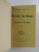 Pétale de Rose et Quelques Bonzes - Roman. par Charles Pettit (1875-1948) - Image 2