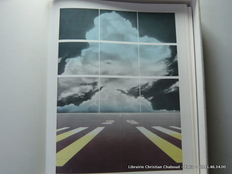 OUVRAGES. 32 lithographies par Peter Klasen, Alain le Foll, Alain le Yaouanc, Raoul Ubac, Jacques Poli, Pierre Skira. Paul VIALAR, Pierre de CALAN, ...