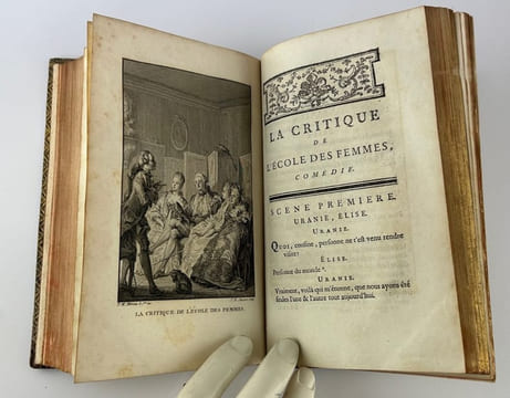 Oeuvres de Molière, avec des remarques grammaticales; des Avertissemens et des Observations sur chaque pièce, par M. Bret. En 6 volumes.. MOLIERE