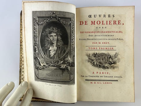 Oeuvres de Molière, avec des remarques grammaticales; des Avertissemens et des Observations sur chaque pièce, par M. Bret. En 6 volumes.. MOLIERE