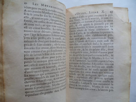 Les métamorphoses d'Ovide avec des explications à la fin de chaque Fable. Traduction nouvelle. En deux tomes, complet.. Ovide. Traduction nouvelle par ...