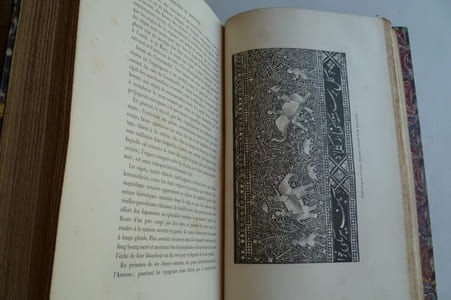 Histoire du mobilier. Recherches et notes sur les objets d'art qui peuvent composer l'ameublement et les collections de l'homme du monde et du curieux. Ouvrage contenant plus de 200 eaux-fortes typographiques. Procédé Gillot.