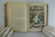 Les Amours pastorales de Daphnis et de Chloé par Longus. Double traduction du grec en françois, de Mr Amiot et d'un anonime, mises en paralelle, et ornées des estampes originales du fameux B. Audran, gravées aux dépens du feu duc d'Orléans,... sur les tableaux inventés et peints de la main de ce grand prince, avec un frontispice de Coypel & autres vignettes & culs de lampe, gravées par D. Focke sur les desseins de Cochin & de Eysen par Longus - Image 5