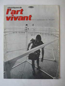 Chroniques de l'Art Vivant N°13 Août / Septembre 1970. . Sous la direction de Jean Clair