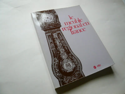Le Meuble régional en France. Musée national des arts et traditions populaires, 19 octobre 1990-25 fevrier 1991.
