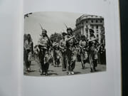 Augusti Centelles (1909-1985) Fotoperiodista par Augusti CENTELLES. Texto de Joan Fontcuberta, Jerald Green, Albert Balcells - Image 2