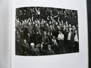 Augusti Centelles (1909-1985) Fotoperiodista par Augusti CENTELLES. Texto de Joan Fontcuberta, Jerald Green, Albert Balcells - Image 3