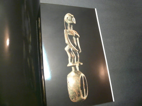 Catalogue Art Tribal. Galerie Alain de Monbrison XX° Biennale des Antiquaires. 15 sept- 1er oct 2000. Alain de Monbrison