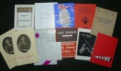 Réunion de 35 programmes et plaquettes de présentations de théâtres parisiens des années 30 aux années 60. Quelques titres : Théâtre de l'Oeuvre, ...