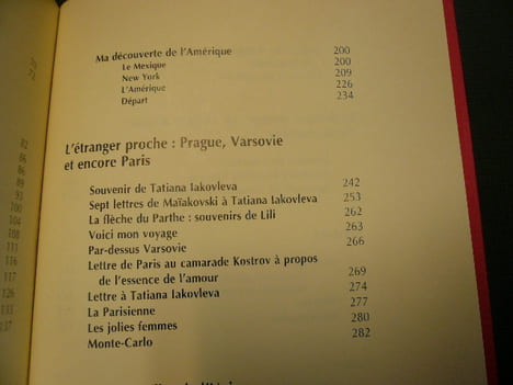 DU MONDE J'AI FAIT LE TOUR. Poèmes et proses. Collection Voyager Avec. Vladimir Maïakovski