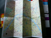 Réunion de 10 dépliants de la RATP, comprenant : 6 plans de réseau d'autobus et de métro de 1976, 1977, 1979, 1980, 1981 / Un dépliant 1979 sur les Excursions - 120 circuits / Guide pratique du RER A - B (1977) et un Billet de Tourisme 1981. par RATP - Image 2