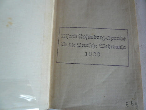 Der Mythus des 20. Jahrhunderts. Eine Wertung der seelisch-geistigen Gestaltenkämpfe unserer Zeit.  Mit Stempel "ALFRED ROSENBERG SPENDE FUR DIE ...