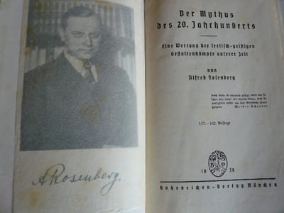 Der Mythus des 20. Jahrhunderts. Eine Wertung der seelisch-geistigen Gestaltenkämpfe unserer Zeit. Mit Stempel "ALFRED ROSENBERG SPENDE FUR DIE DEUTSCHE WEHRMACHT 1939"