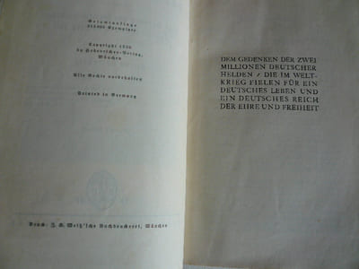 Der Mythus des 20. Jahrhunderts. Eine Wertung der seelisch-geistigen Gestaltenkämpfe unserer Zeit.  Mit Stempel "ALFRED ROSENBERG SPENDE FUR DIE DEUTSCHE WEHRMACHT 1939" 