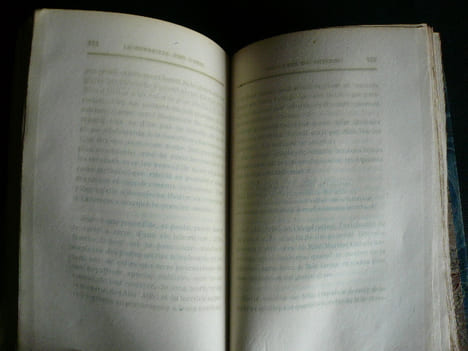 La Corbeille des Roses ou les Dames de Lettres. Essais.. Jean de Bonnefon
