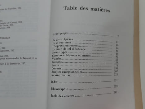 A table avec César. 120 recettes romaines mises au goût du jour.. Pierre Drachline, Claude Petit-Castelli.
