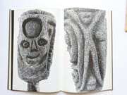 Sculpture Monumentale d'Océanie. Sculpture monumentale de Nouvelle Guinée et des Nouvelles Hébrides. Catalogue d'exposition Galerie Jeanne Bucher 20 déc. 1961-4 fév. 1962.  par Textes de Christian Zervos, Pierre Loeb, Tristan Tzara, Marcel Evrard. Photographies de Luc Joubert.  - Image 5