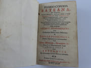 PHARMACOPOEIA BATEANA, Quâ Nongenta. Circiter Pharmaca, pleraque omnia è praxi Georgii Batei Regi Carolo II. Medici Primarii excerpta, ordine alphabetico concisè exhibentur, cum Viribus & Dosibus annexis. Quorum Nonnulla in Laboratorio Publico Pharmacopoeano Lond. fideliter parantur Venalia : Atque in usu sunt hodierno apud Medicos Londinenses. Huic accesserunt Arcana Goddardiana, item Orthotonia Medicorum Observata et Tabula Posologica Dosibus Pharmacorum accomodata. Cum Indice Morborum, Curationum, &c. Curâ J.S. Pharmacopoei Lond. Editio sexta cum Appendice ex Autographo Eximii Authoris desumpta. par BATE George  - Image 2