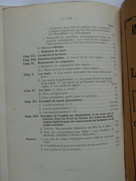 Traité de gymnastique. Gymnastique enfantine avec Répertoire de mouvements et Leçons journalières (6-8 ans).. J.G. Thulin. Ouvrage traduit et adapté ...