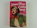 Jeunes filles à l'étoile rouge.. Dragos Dumitro. Traduit du roumain par B. Lafrantier.