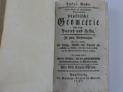 Praktische Geometrie auf dem Papier und Felde. In zwei Abteilungen. Die Erste enthält, wie Linien, Winkel und Figuren zu zeichnen, zu Theilen, und was noch sonsten bei der Praxis auf dem Papier nötigt. Die andere lehret allerleien Flächen, mit den gebräuchlichen Feldmessinstrumenten, in Grund zu legen. Mit XIII Kupfertafeln. par VOCHS Lukas (Ingenieurs und Architekts, auch der kaiserlichen Akademie feiner Künste und Wissenchaften Ehrenmigliedes) - Image 2